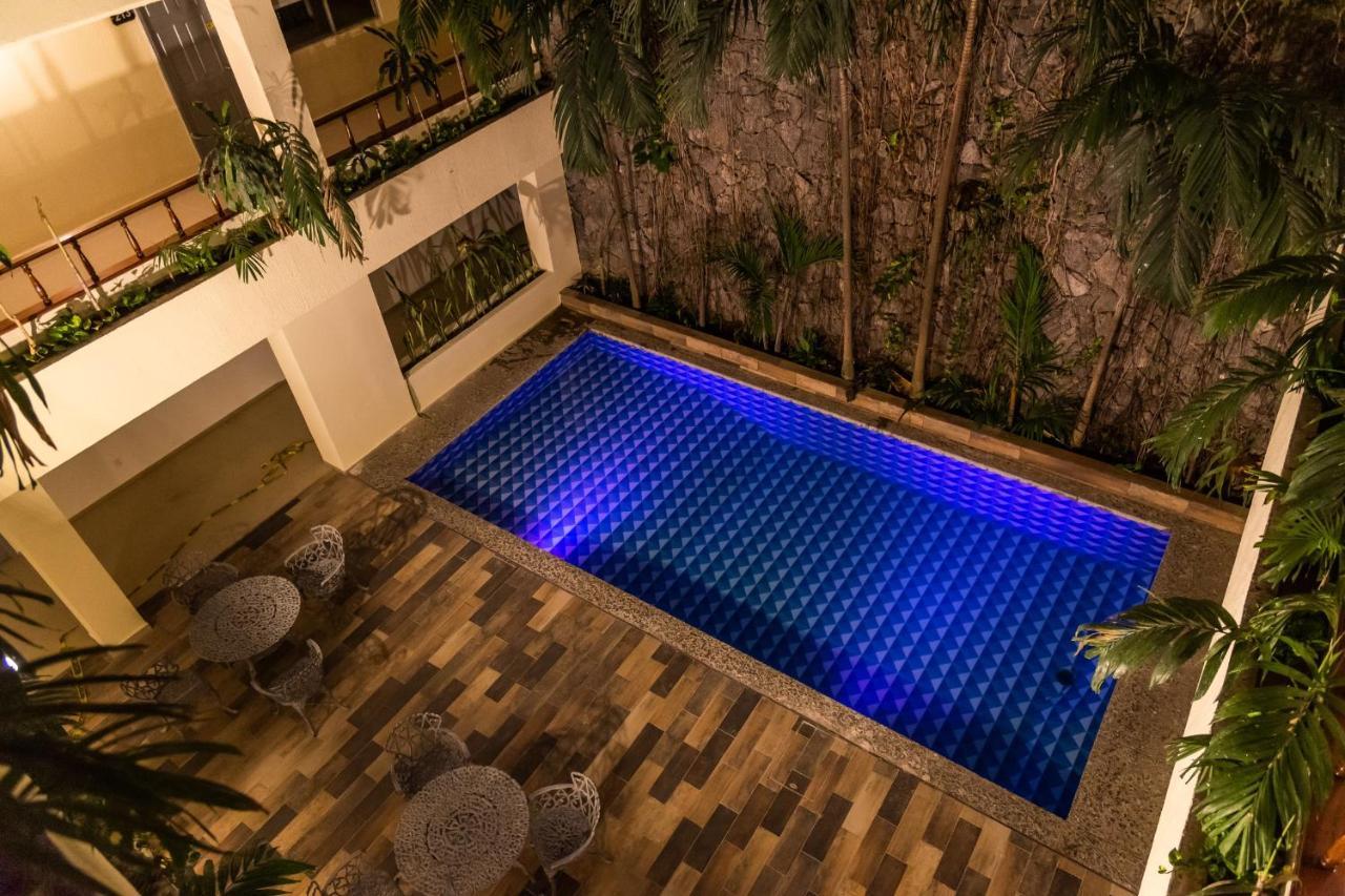 Hotel Kyrios